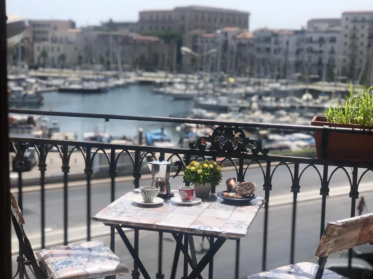 Kasa Kala Rooms & Apartments Palermo 2*,  Italy