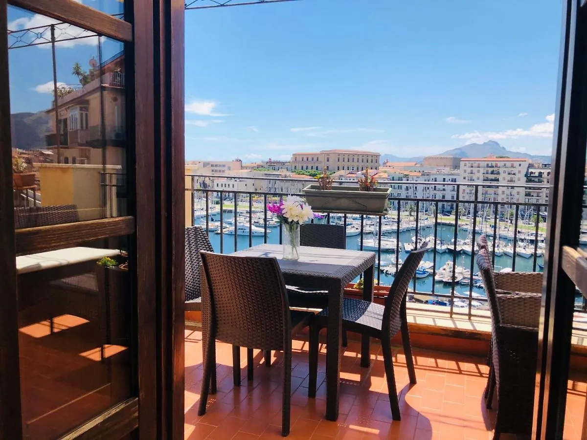Kasa Kala Rooms & Apartments Palermo Guest house